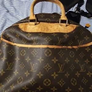 Louis vuitton monogram deauville